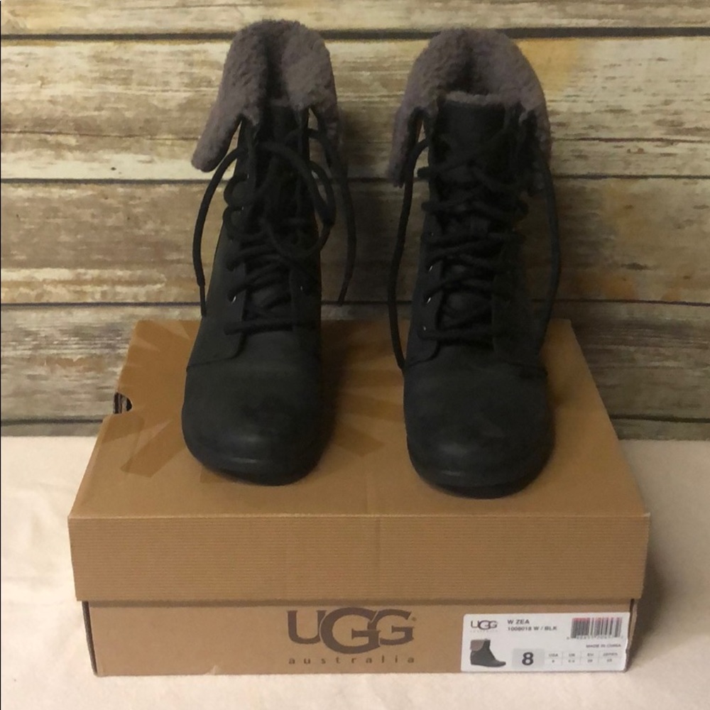 UGG W Zea Leather Wedge Boots